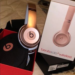 Rose Gold special edition beats solo 3 wireless
